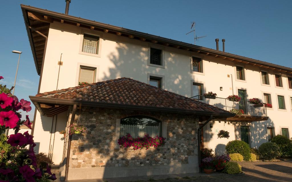 Agriturismo Residence Caporale Remanzacco エクステリア 写真